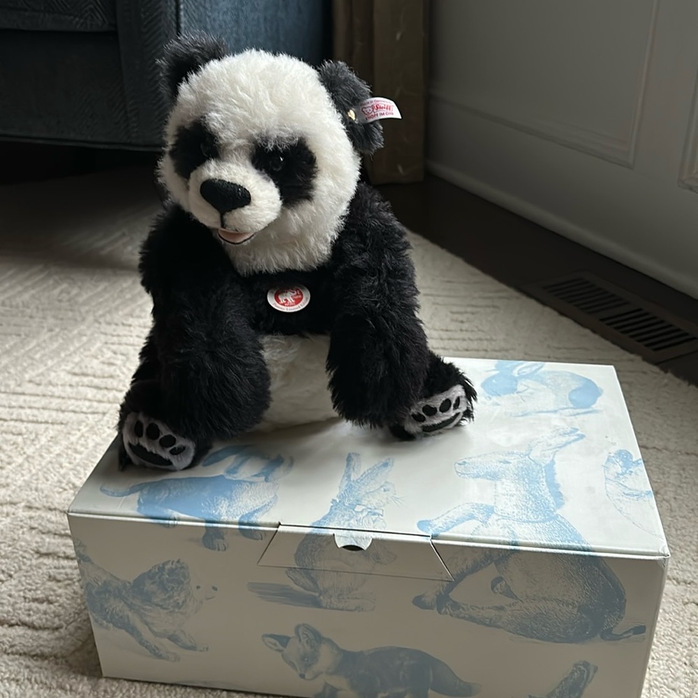 Steiff Pummy Panda Masterpiece